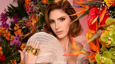 Stephany Abasali celebra por todo lo alto los días de Carnaval 