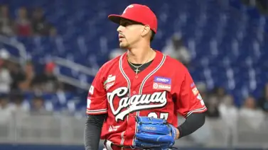 MLB: Pelotero de Criollos de Caguas firma con Medias Rojas de Boston MLB: Pelotero de Criollos de Caguas firma con Medias Rojas de Boston