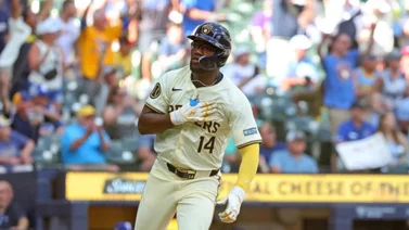 MLB: Andruw Monasterio castiga con su primer jonrón a un lanzador venezolano (+Video)