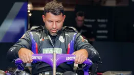 Del fútbol a la pista: Sergio "Kun" Aguerp muestra su talento con un carro de la Fórmula E (+Video)