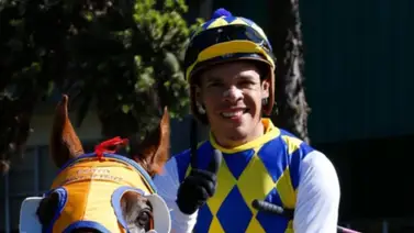 Mira cómo el jinete venezolano Luis Rojas logró doblete en Chile Mira cómo el jinete venezolano Luis Rojas logró doblete en Chile