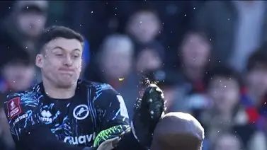 Premier League: Mira la cantidad de juegos que suspenden a este portero por una criminal patada (+video) Premier League: Mira la cantidad de juegos que suspenden a este portero por una criminal patada (+video)