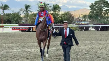 La racha se rompe: Entrenador celebra su primera victoria en La Rinconada tras 6 meses La racha se rompe: Entrenador celebra su primera victoria en La Rinconada tras 6 meses