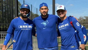 MLB: Anthony Santander revela en qué le está ayudando Vladimir Guerrero Jr. (+video)
