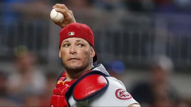 MLB: Yadier Molina abierto a dirigir a este equipo de Grandes Ligas
