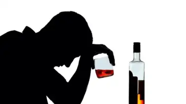 Actor de Telemundo reconoce que sufre de alcoholismo Actor de Telemundo reconoce que sufre de alcoholismo