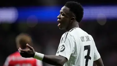 Champions League: ¡Insólito! Vinicius Jr. erra el penal del empate (+Video) Champions League: ¡Insólito! Vinicius Jr. erra el penal del empate (+Video)