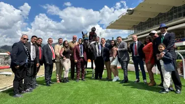 Striding Moon silenció las tribunas tras llevarse el clásico “Gustavo J Sanabria” (GII) en La Rinconada Striding Moon silenció las tribunas tras llevarse el clásico “Gustavo J Sanabria” (GII) en La Rinconada