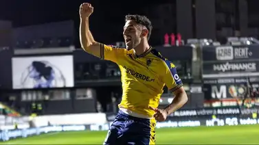 Alejandro Marqués salva a su equipo en Portugal y el "Bocha" lo deja fuera de la Vinotinto (+Video) Alejandro Marqués salva a su equipo en Portugal y el "Bocha" lo deja fuera de la Vinotinto (+Video)