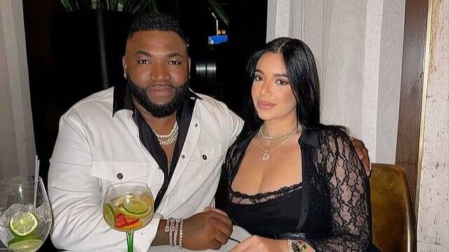 David Ortiz se compromete con María Yeribel Martínez