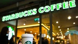 Starbucks condenada a pagar $50 millones por quemaduras en un incidente de Drive-Thru