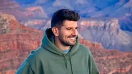 Camilo Duque: Un Viajero Colombiano que Deja Huella en Cada Destino