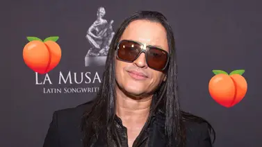 Elvis Crespo muestra su retaguardia (+Video) 