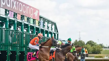 Tripleta criolla se impone este martes en Parx Racing Tripleta criolla se impone este martes en Parx Racing