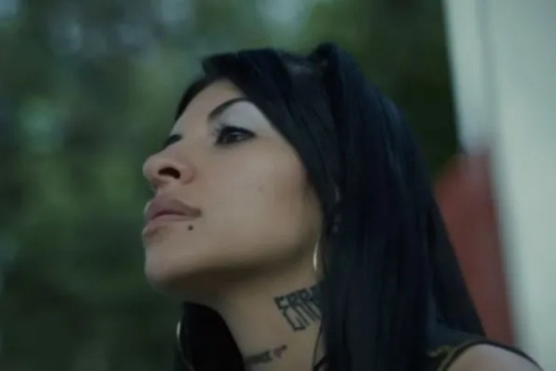 Así dice “Con Otra”, el tema que Cazzu le habría dedicado a Ángela Aguilar