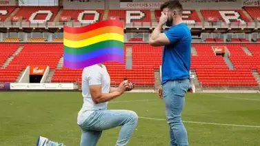 Futbolista gay teme por su vida tras amenazas de muerte Futbolista gay teme por su vida tras amenazas de muerte