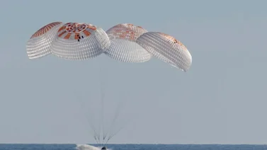 Astronautas de la NASA aprenden a caminar nuevamente tras nueve meses en el espacio