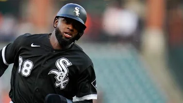 MLB: Luis Robert Jr. sigue calentando motores para el inicio de la campaña con este bambinazo (+video)
