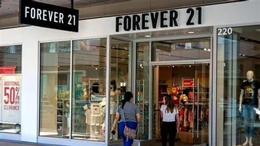 Forever 21 anuncia el cierre de varias tiendas en Illinois