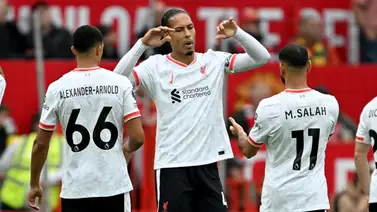 ¡Insólito! Aficionados del Liverpool queman la camiseta de esta figura (+Video) ¡Insólito! Aficionados del Liverpool queman la camiseta de esta figura (+Video)