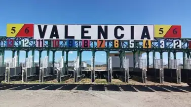 Aparato en plena pista valenciana. Aparato en plena pista valenciana.