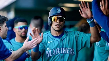 MLB: Jorge Polanco exhibió su poder en el primer juego de 2025 (+video)