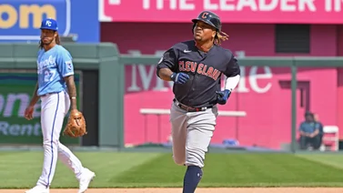MLB: José Ramírez evita lesión grave de muñeca y estará listo para el lunes (+Detalles)