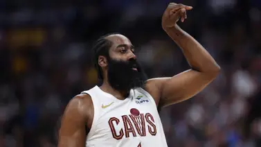 Harden hace historia desde la línea de tiros libres con Cleveland Harden hace historia desde la línea de tiros libres con Cleveland