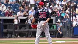 MLB: Carlos Carrasco fue castigado por los Mellizos