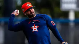 MLB: José Altuve no termina de despertar con el madero en el Spring Training