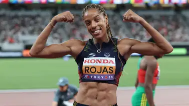 Yulimar Rojas: "Siento que estoy renacida, convertida en puro fuego y potencia" Yulimar Rojas: "Siento que estoy renacida, convertida en puro fuego y potencia"