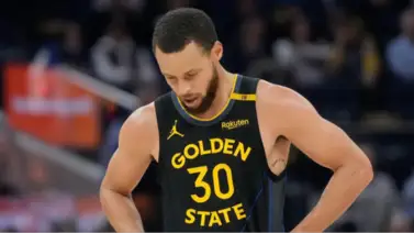 Stephen Curry atraviesa dura frustración con Golden State Stephen Curry atraviesa dura frustración con Golden State