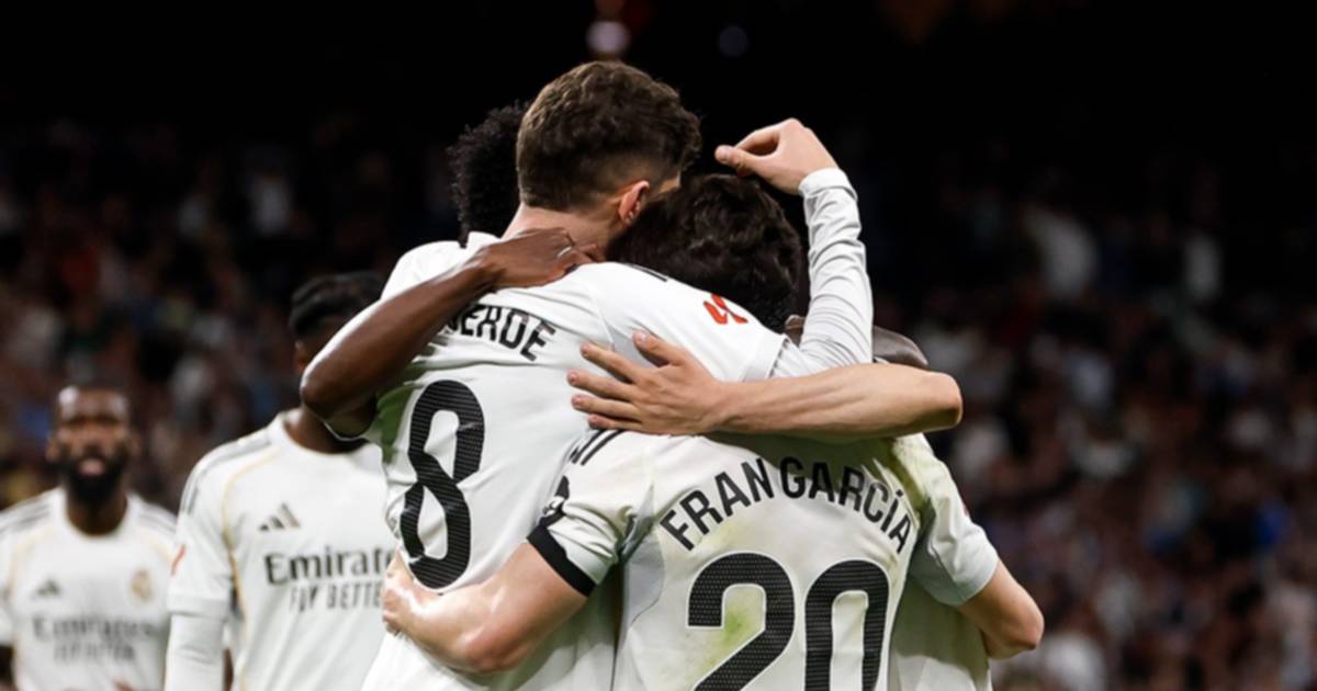 LaLiga: El Real Madrid golea al Elche y presiona al Barcelona