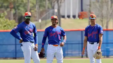 El "Mr. Smile" está de vuelta: Lindor brilla en su primer juego de la primavera El "Mr. Smile" está de vuelta: Lindor brilla en su primer juego de la primavera