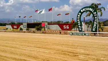 El Hipódromo de Valencia vibra con la séptima reunión y el estelar Clásico Alcaldía Bolivariana El Hipódromo de Valencia vibra con la séptima reunión y el estelar Clásico Alcaldía Bolivariana