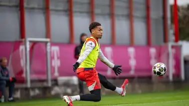 Crisis en la portería del Bayern: Vincent Kompany confía en la recuperación de Urbig Crisis en la portería del Bayern: Vincent Kompany confía en la recuperación de Urbig