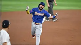 Wilyer Abreu sacude Miami: jonrón histórico en la final del Clásico Mundial