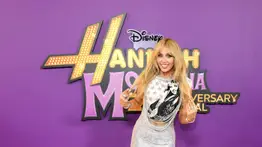 Miley Cyrus revela el romance secreto que sostuvo con un actor de Disney 