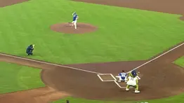 Un lanzamiento con aroma a campeonato: el homenaje de los Astros a Omar López