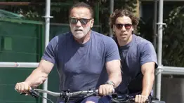 Hijo de Arnold Schwarzenegger sorprende con sus fotos desde el gimnasio