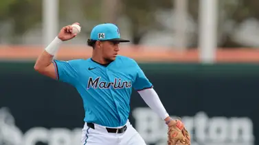 MLB: Javier Sanoja brilla en el inicio de temporada y recibe su Guante de Oro MLB: Javier Sanoja brilla en el inicio de temporada y recibe su Guante de Oro