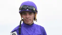 ¡Indomable! Emisael Jaramillo dicta cátedra con un doblete dorado el sábado en Santa Anita Park