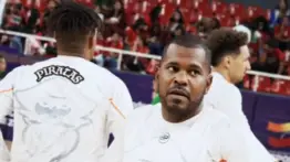 El club de los 900: Jesús "Zancudo" Centeno escribe su nombre en la eternidad del baloncesto venezolano