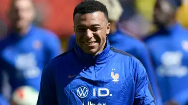 Mbappé "pide" contrato en la NBA: puntería de oro en el vestuario de Francia Mbappé "pide" contrato en la NBA: puntería de oro en el vestuario de Francia