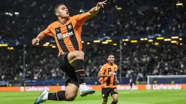 ¿No confían en él? Kevin Kelsy vive una pesadilla con el Shakhtar Donetsk ¿No confían en él? Kevin Kelsy vive una pesadilla con el Shakhtar Donetsk