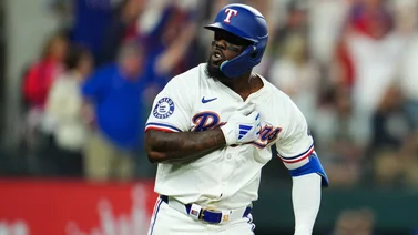 MLB: Adolis García mostró su poder ante los Astros (+ Video)
