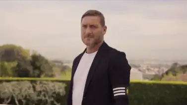 Francesco Totti vuelve a las canchas como capitán de este equipo (+ Videos) Francesco Totti vuelve a las canchas como capitán de este equipo (+ Videos)