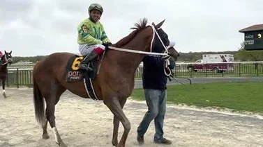 Jockey cubano se hace sentir en Parx Racing con dos sorpresas