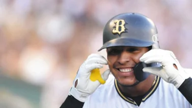 NPB: ¡Encendido! Leandro Cedeño se va para la calle por segundo día seguido en Japón (+Video)