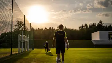¡Terribles imágenes! Entrenamiento de fútbol debe parar por explosiones en Ucrania (+Video) ¡Terribles imágenes! Entrenamiento de fútbol debe parar por explosiones en Ucrania (+Video)